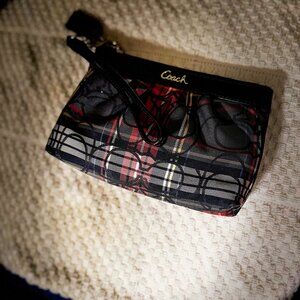 LIKE NEW-Coach Sign Poppy Tartan Plaid Wristlet, Coin Purse Pouch Y2K - $25